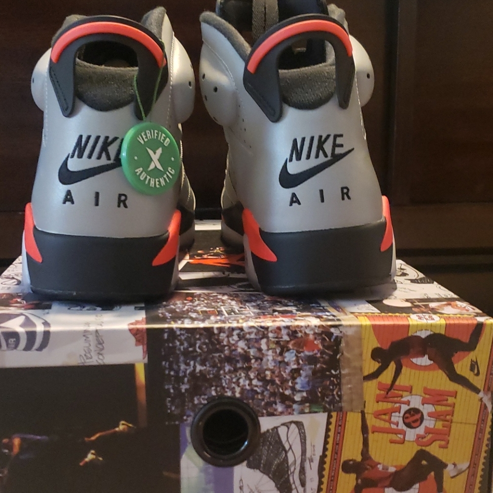 Never worn